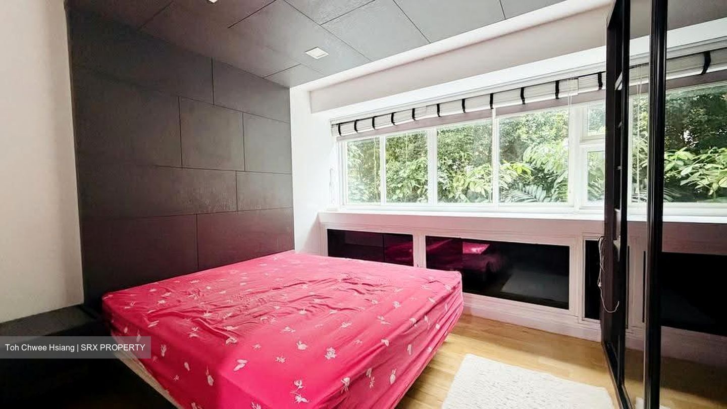 The Esparis (D18), Condominium #620745461